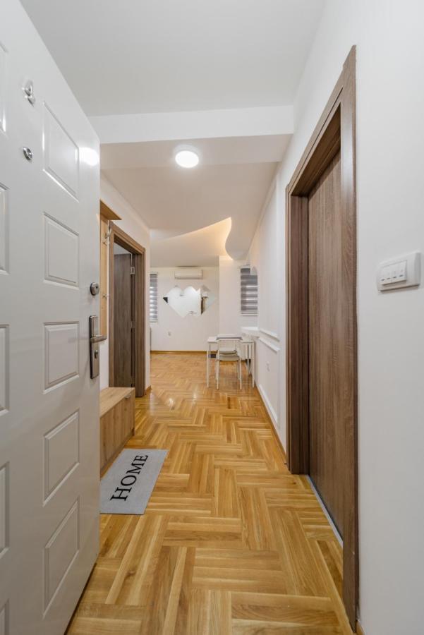 Port 1 Apartment Белград Екстериор снимка